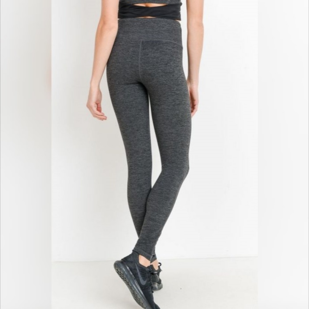 New Mono B Highwaist Solid Essential Full Leggings - Picture 4 of 7
